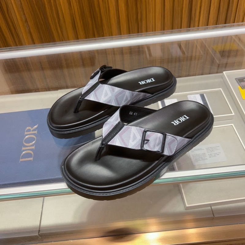 ch**an D*or slippers